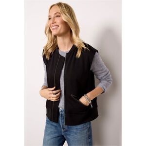 Evereve Black Sleeveless Zip-Front Vest